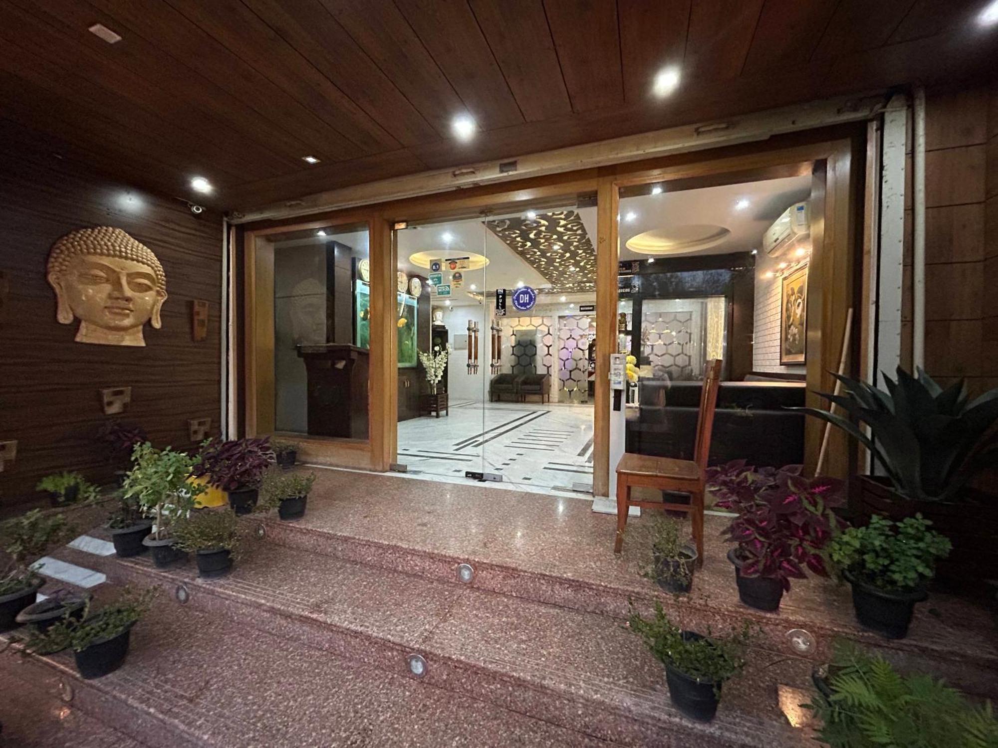 Hotel Dh Dharamsala Exteriér fotografie